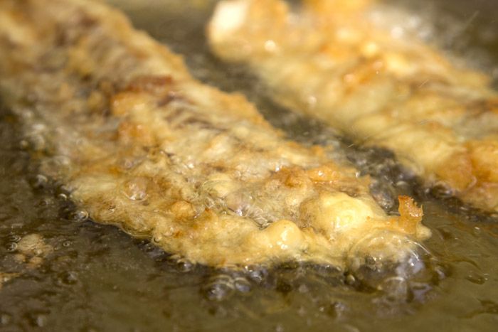 μπακαλιαρος τηγανητός κουρκούτι τεμπούρα μυστικά